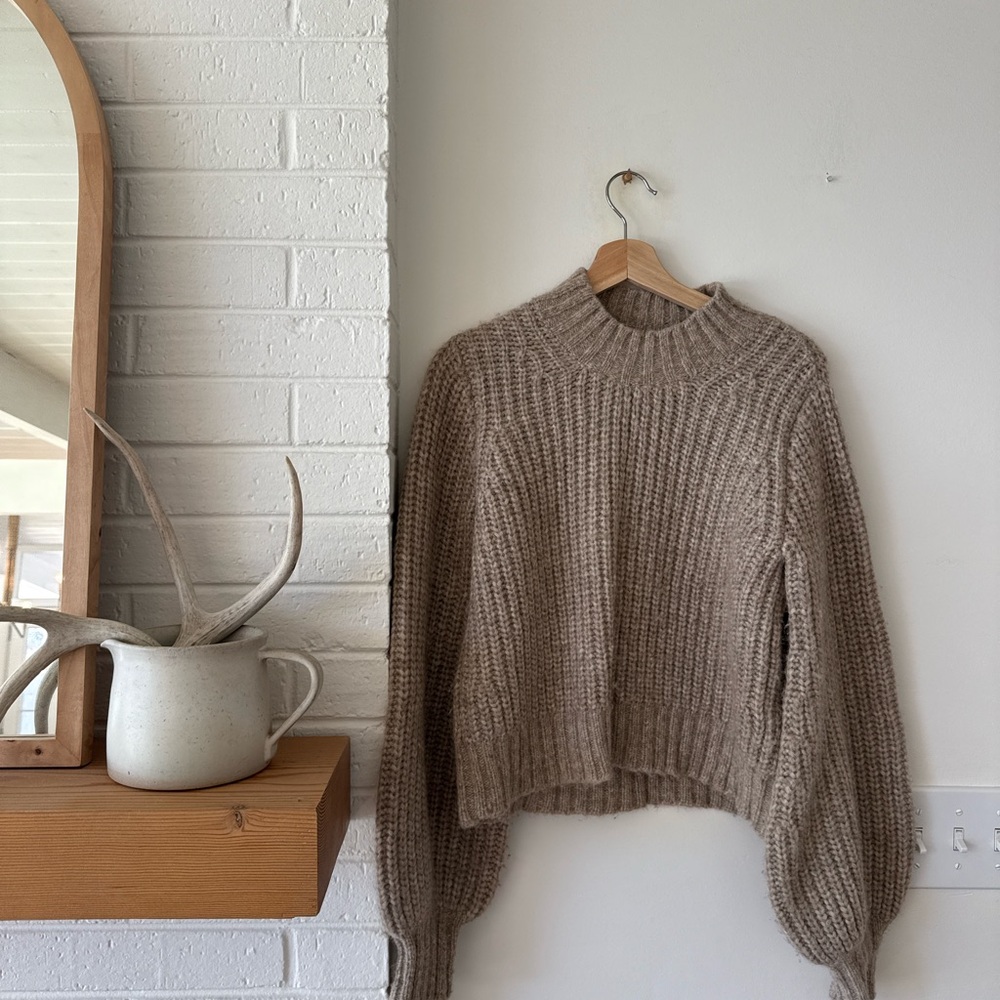 Dôen Sweater